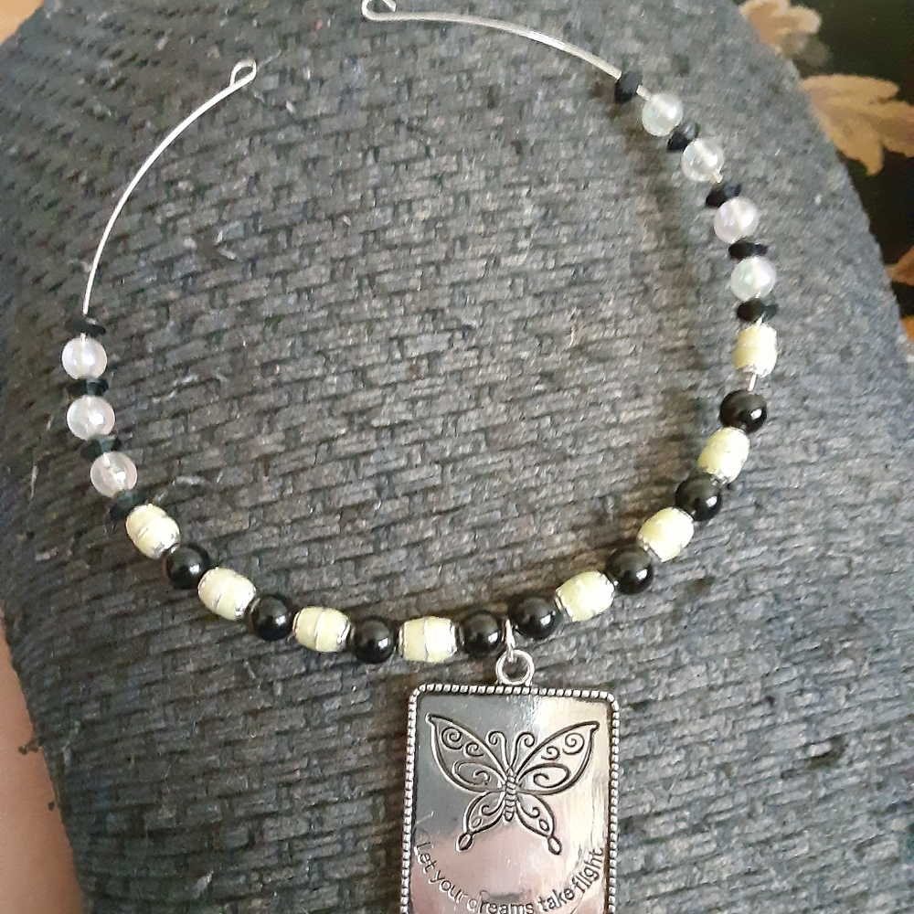 Handmade wire choker